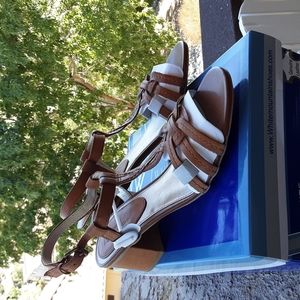 White Mountain T Strap 2" Sandals